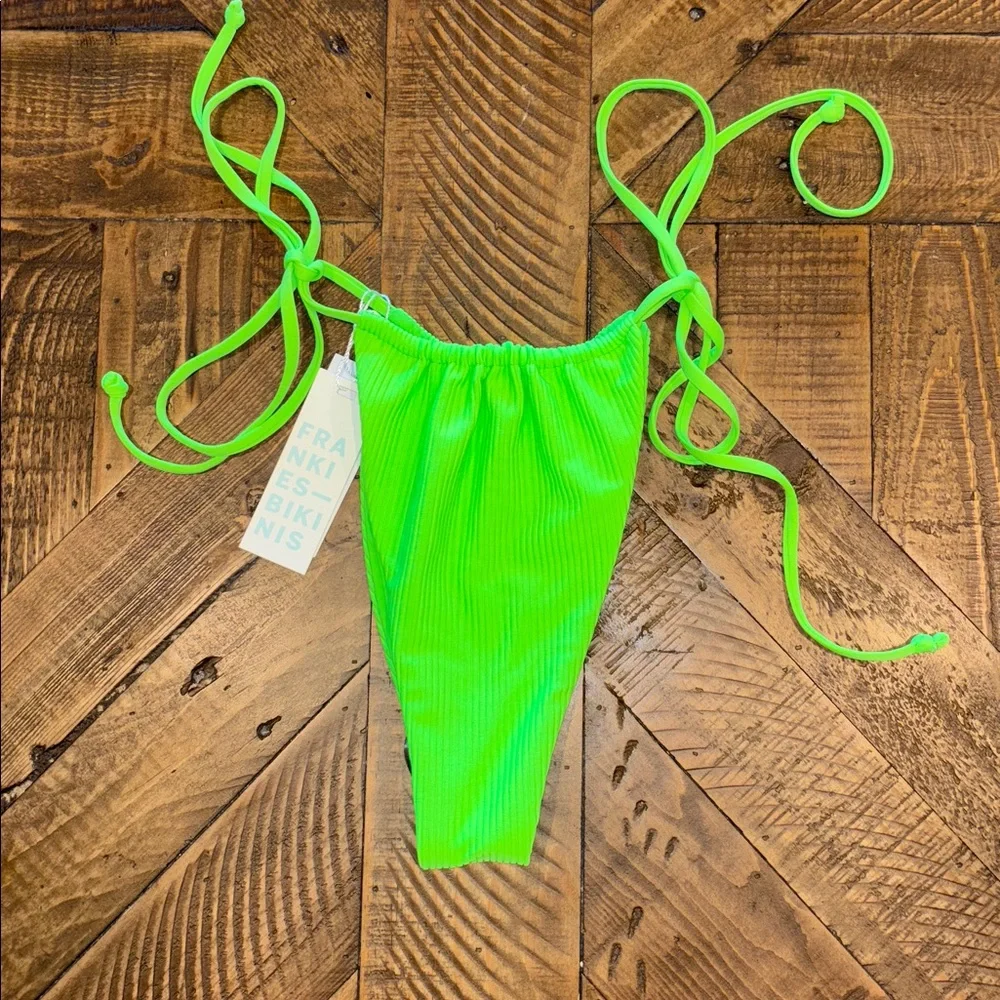 Frankies Bikinis Green Bikini Size L/XL